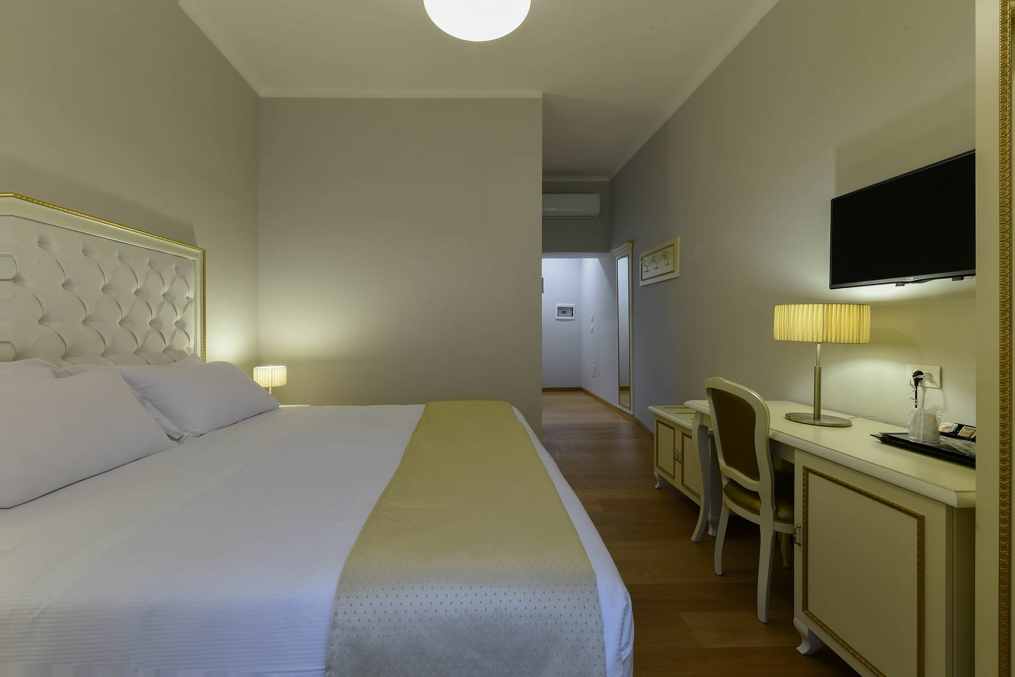 Gravina Suite Frattina Rome Exterior photo